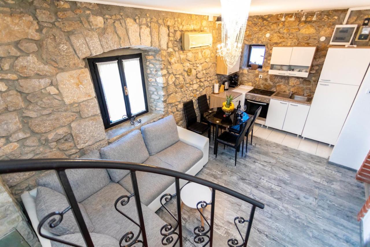 Holiday Home Casa Bianca Malinska Luaran gambar