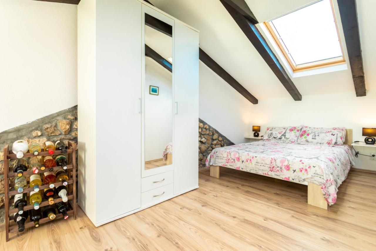 Holiday Home Casa Bianca Malinska Luaran gambar