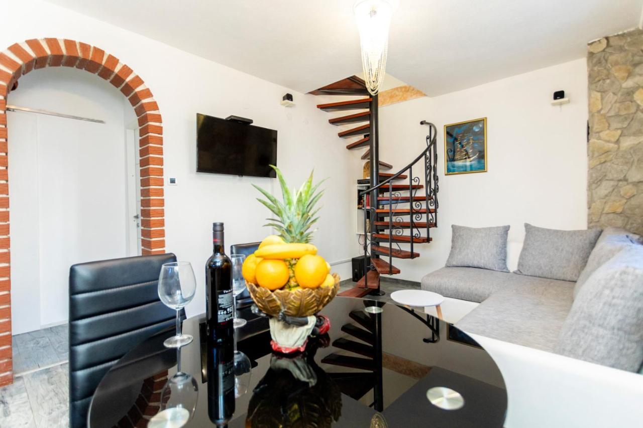 Holiday Home Casa Bianca Malinska Luaran gambar
