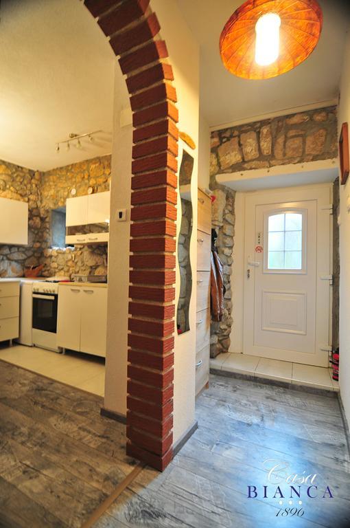 Holiday Home Casa Bianca Malinska Luaran gambar